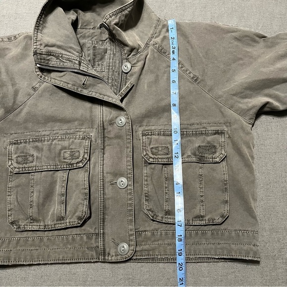 AE American Eagle Cropped Cargo Jacket Size Small - Picture 11 of 12